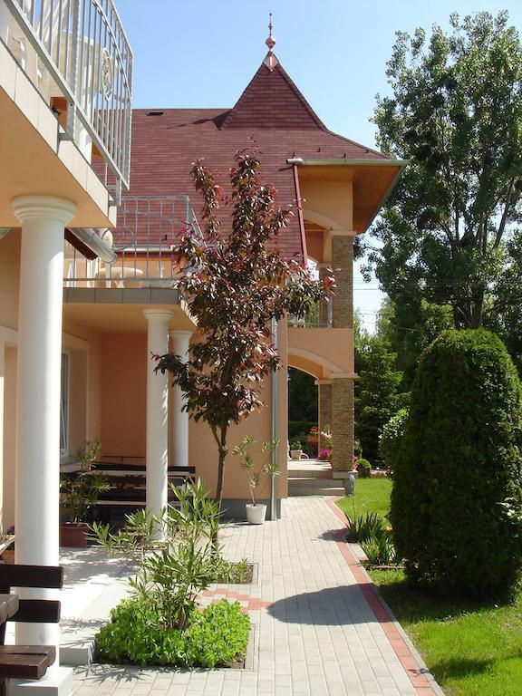 Villa Monika Кестели Екстериор снимка