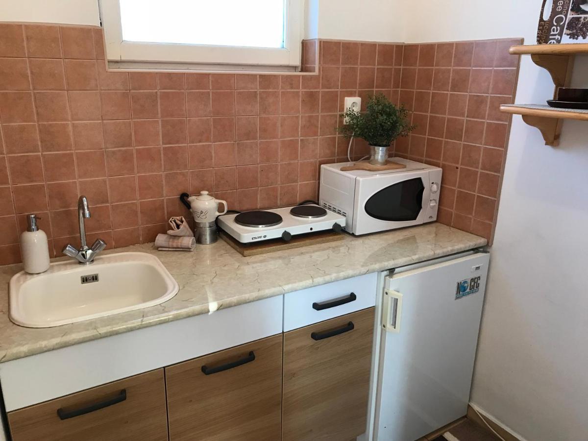 Villa Monika Кестели Екстериор снимка